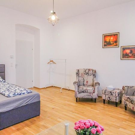 Deluxe Apartment 5P Mm Viyana Dış mekan fotoğraf