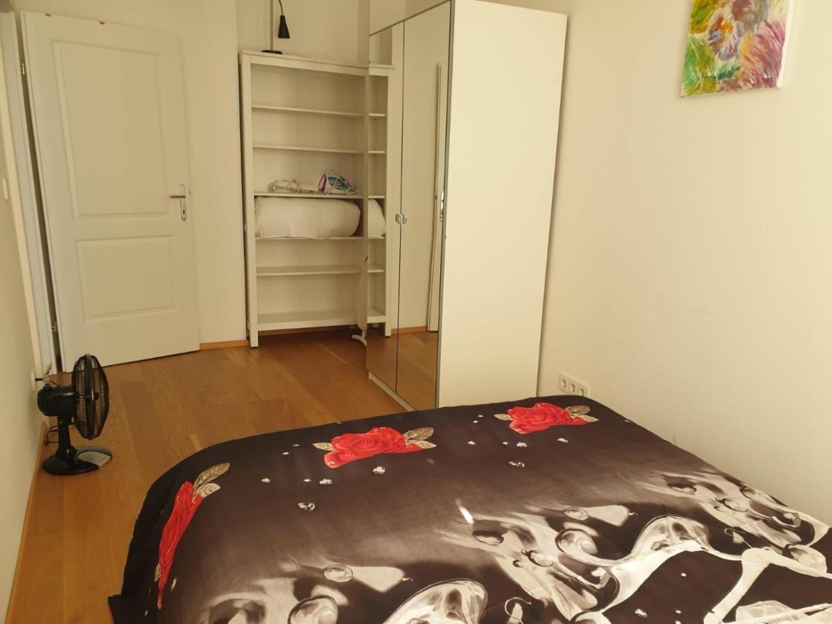 Deluxe Apartment 5P Mm Viyana Dış mekan fotoğraf